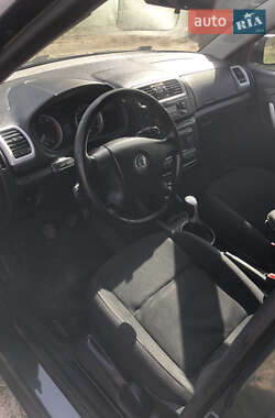 Хэтчбек Skoda Fabia 2008 в 