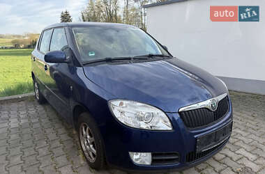 Хетчбек Skoda Fabia 2008 в 