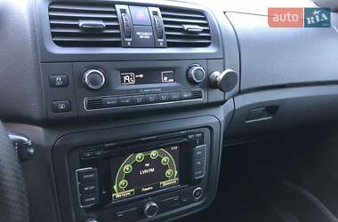 Хэтчбек Skoda Fabia 2011 в 