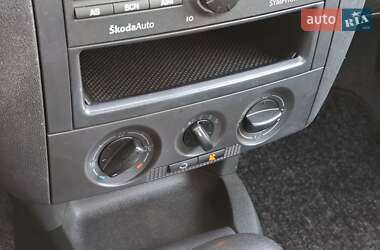 Хетчбек Skoda Fabia 2007 в 
