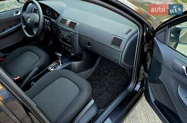 Хетчбек Skoda Fabia 2007 в 