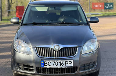 Skoda Fabia 2010 Skoda Fabia 2010