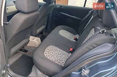 Хэтчбек Skoda Fabia 2006 в 
