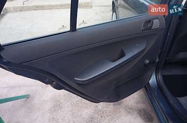Хэтчбек Skoda Fabia 2006 в 