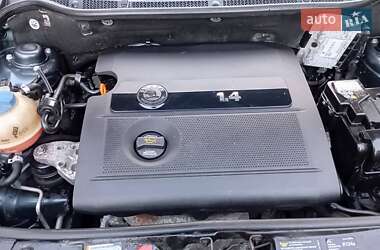 Хэтчбек Skoda Fabia 2006 в 
