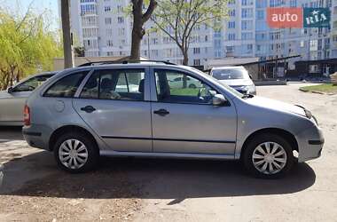 Универсал Skoda Fabia 2004 в 
