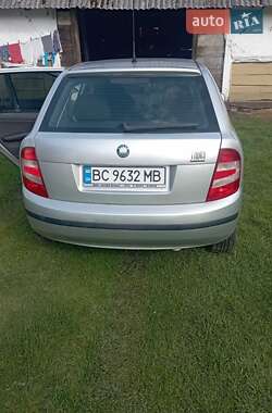 Хэтчбек Skoda Fabia 2006 в 