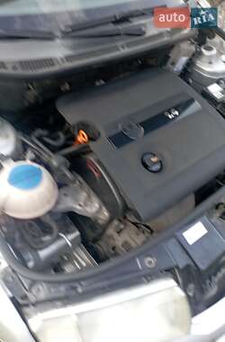 Хэтчбек Skoda Fabia 2006 в 