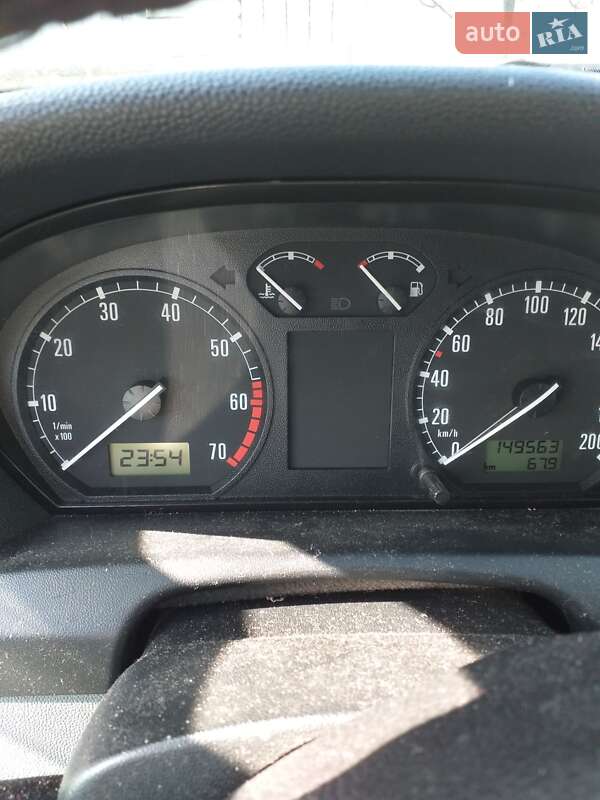 Седан Skoda Fabia 2002 в Тернополе