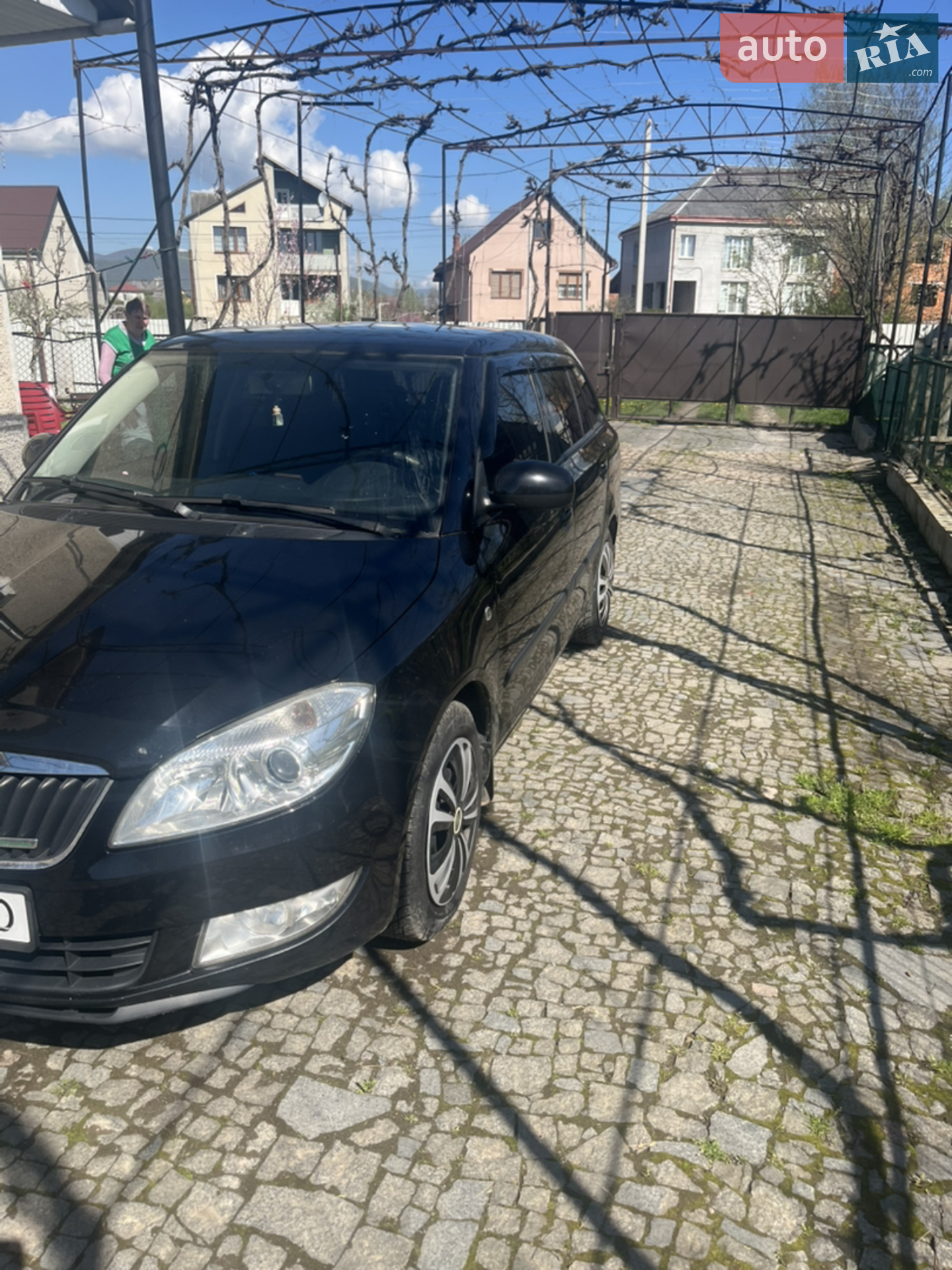 2011 Skoda Fabia - мініатюра 2