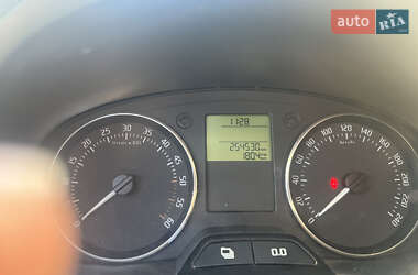 Универсал Skoda Fabia 2011 в 