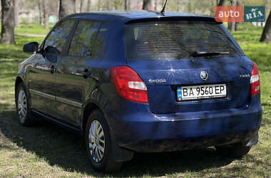 Хэтчбек Skoda Fabia 2014 в 