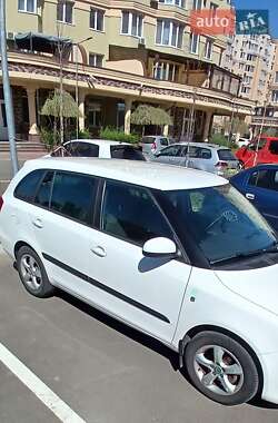 Универсал Skoda Fabia 2012 в 