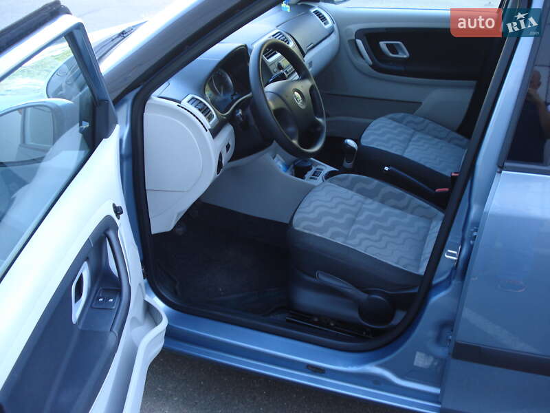 Универсал Skoda Fabia 2008 в Немирове