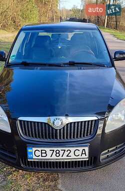 Хэтчбек Skoda Fabia 2008 в 