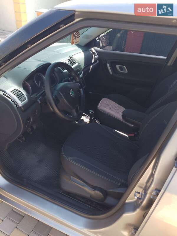 Хетчбек Skoda Fabia 2007 в Могилів-Подільському