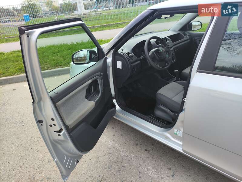 Універсал Skoda Fabia 2011 в Полтаві