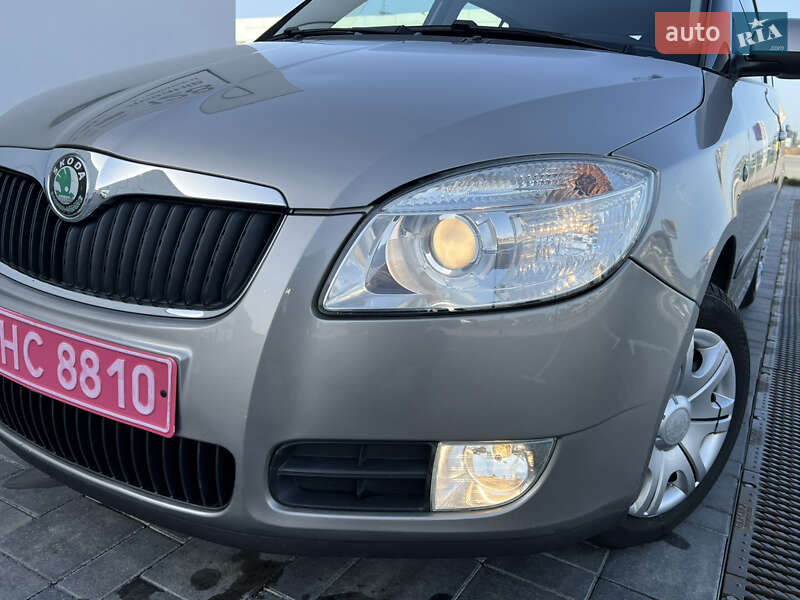 Універсал Skoda Fabia 2008 в Луцьку