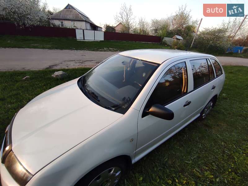 Універсал Skoda Fabia 2005 в Києві
