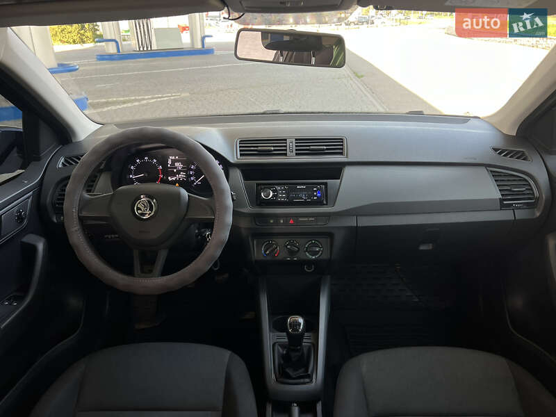Хэтчбек Skoda Fabia 2017 в Запорожье