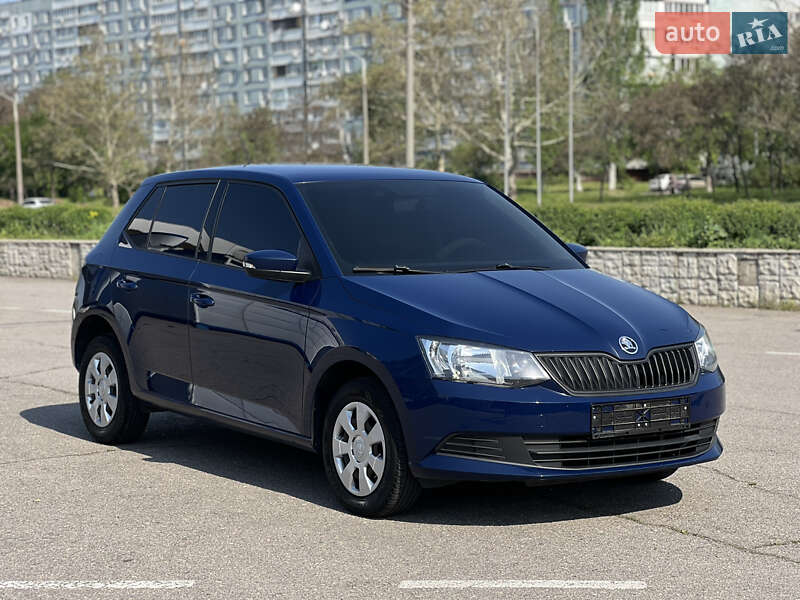 Хэтчбек Skoda Fabia 2017 в Запорожье