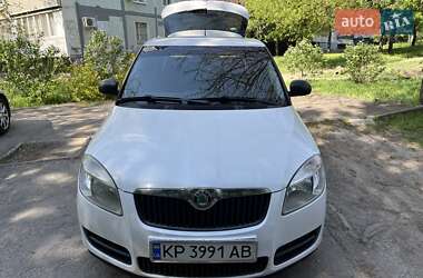 Хэтчбек Skoda Fabia 2009 в 