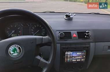 Хэтчбек Skoda Fabia 2003 в 