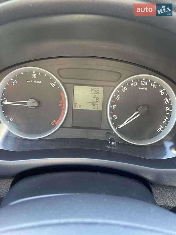 Универсал Skoda Fabia 2008 в Черновцах