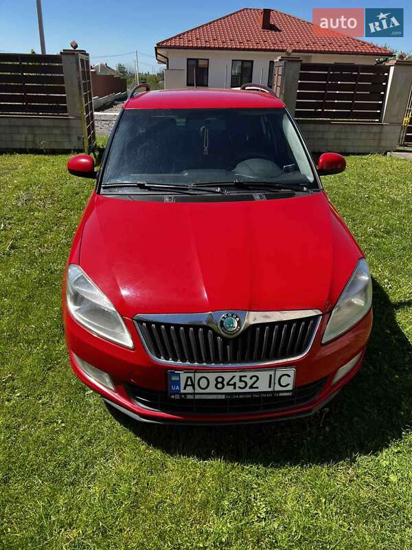 Універсал Skoda Fabia 2012 в Ужгороді
