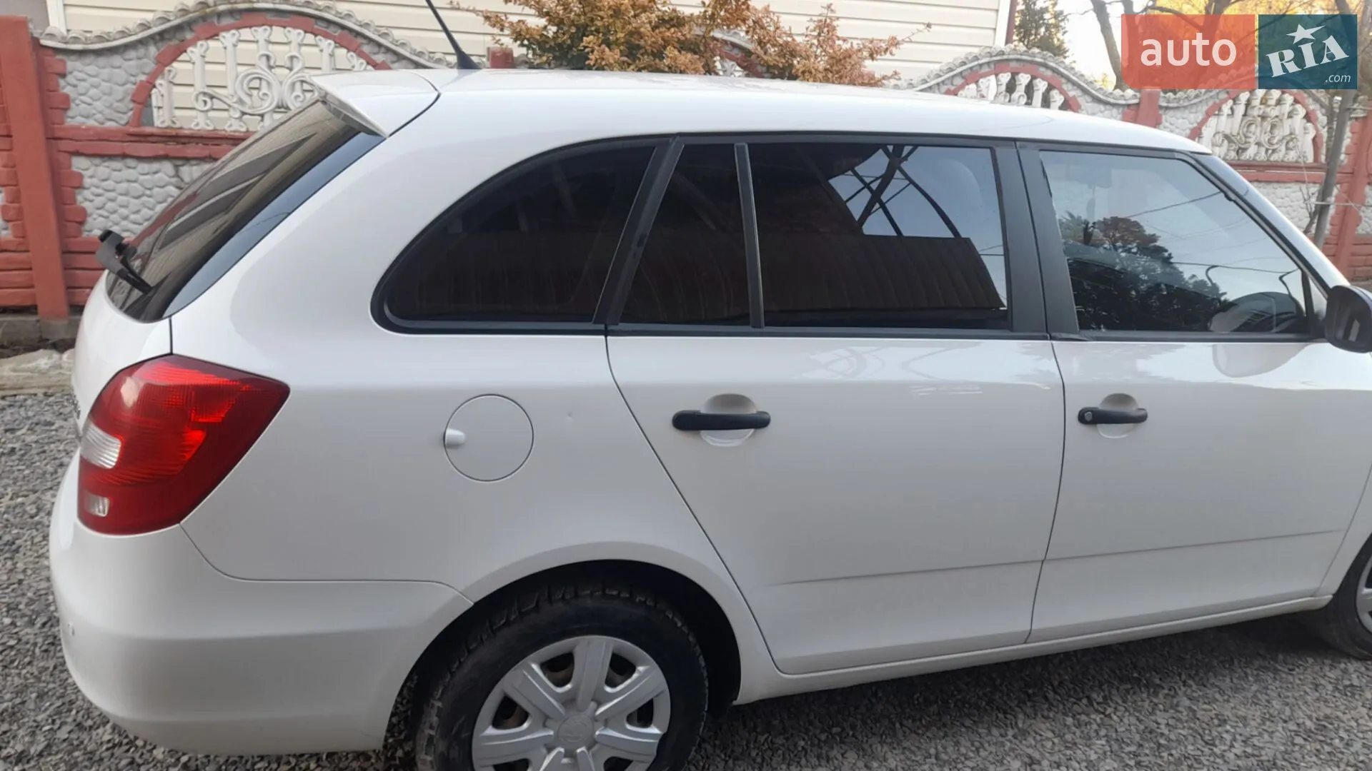 2011 Skoda Fabia - мініатюра 7