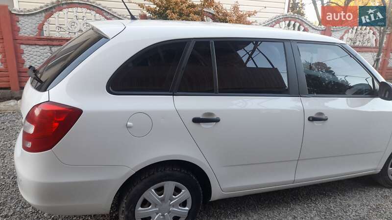 Універсал Skoda Fabia 2011 в Івано-Франківську