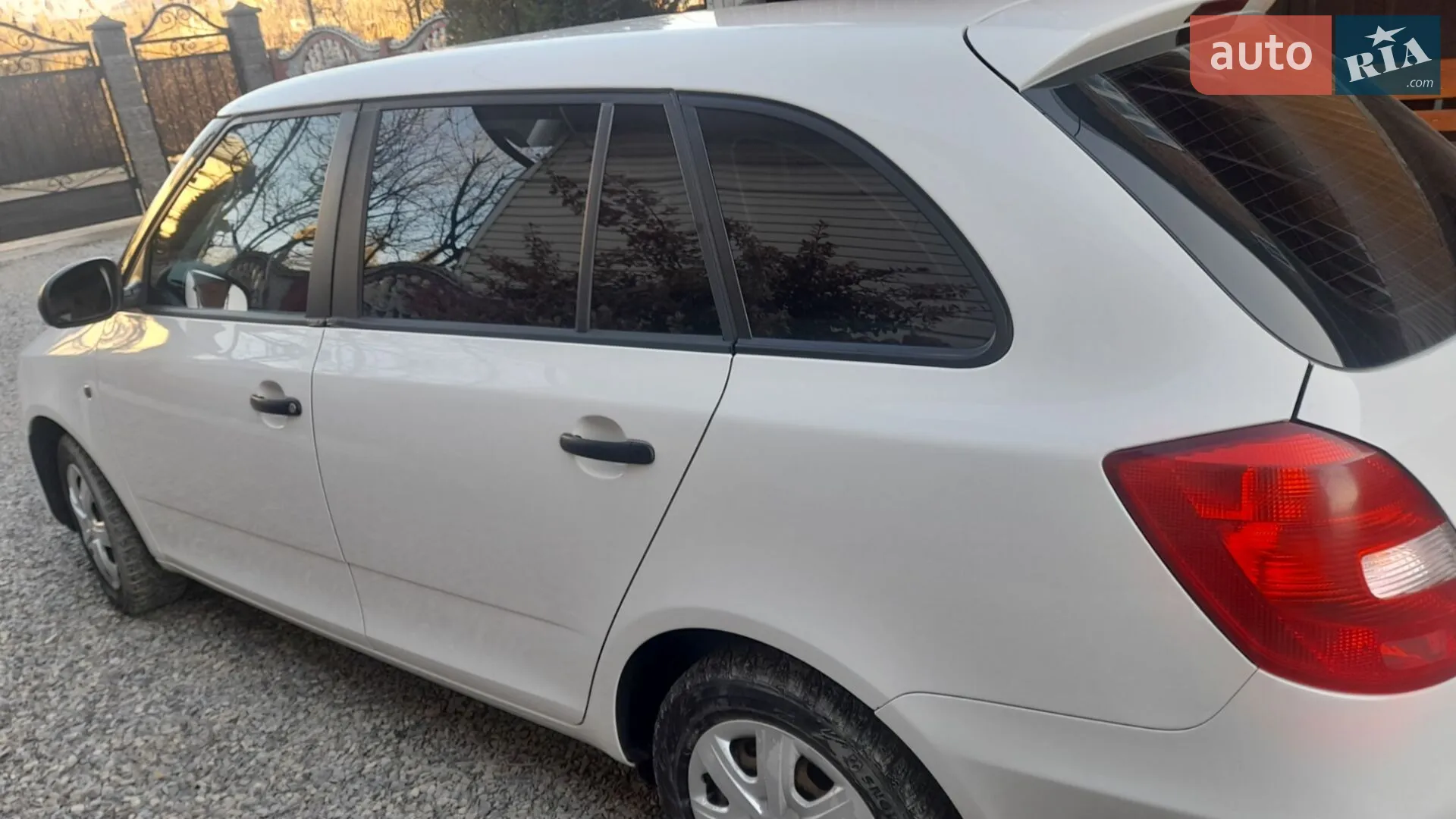 2011 Skoda Fabia - мініатюра 9