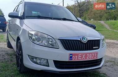 Skoda Fabia 2011 Skoda Fabia 2011