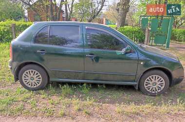 Хэтчбек Skoda Fabia 2001 в 