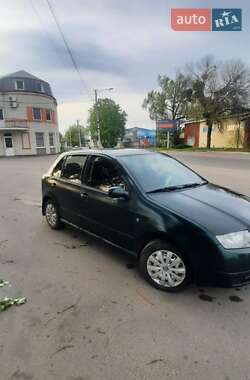 Хэтчбек Skoda Fabia 2002 в 