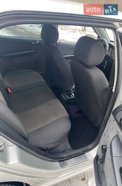 Седан Skoda Fabia 2003 в 