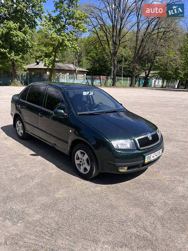 Седан Skoda Fabia 2003 в 