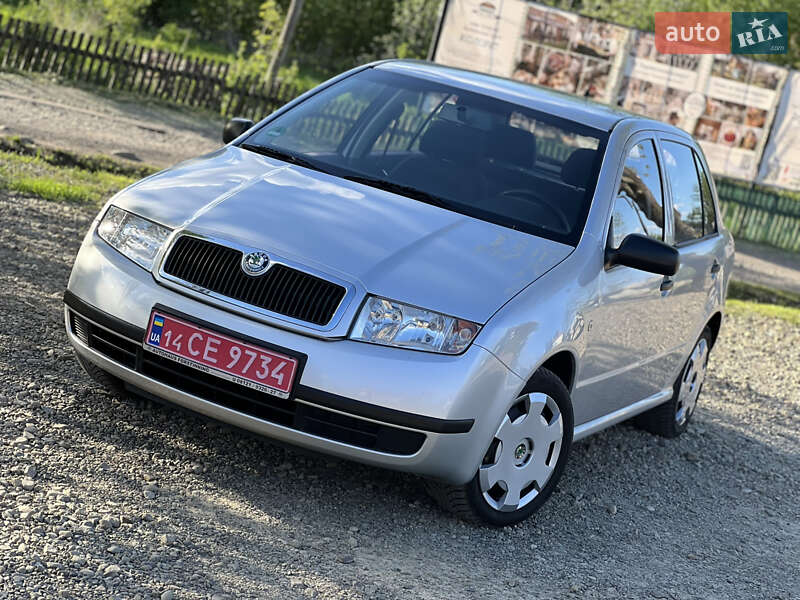 Хетчбек Skoda Fabia 2002 в Долині