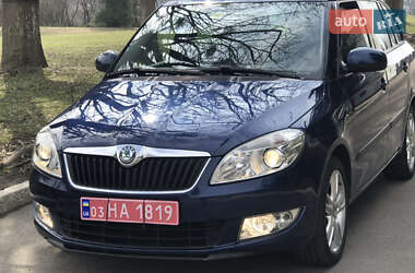 Skoda Fabia 2011 Skoda Fabia 2011