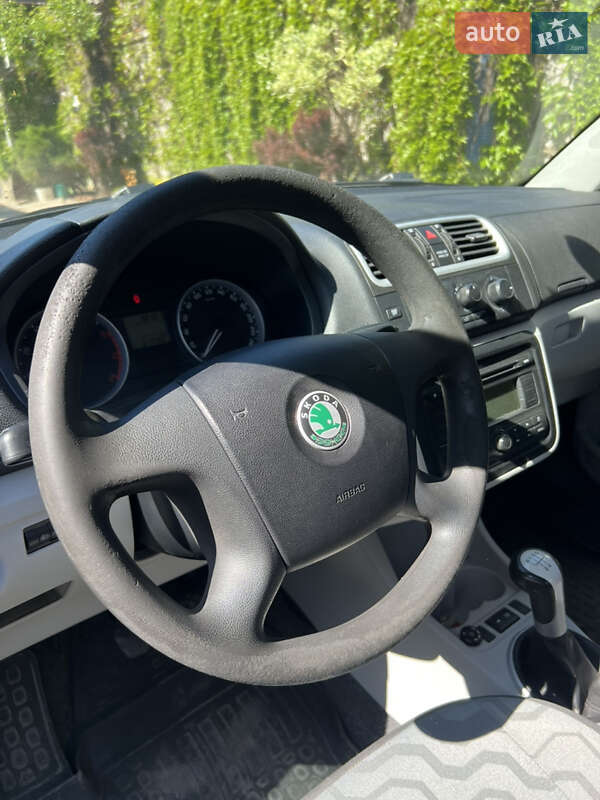 Хэтчбек Skoda Fabia 2007 в Запорожье