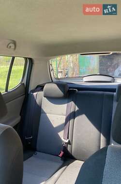 Хэтчбек Skoda Fabia 2010 в 