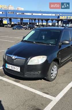 Універсал Skoda Fabia 2009 в Києві