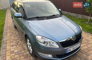 Skoda Fabia 2011 Skoda Fabia 2011
