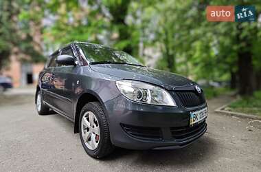 Хэтчбек Skoda Fabia 2011 в Ровно