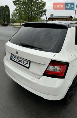 Хэтчбек Skoda Fabia 2015 в 
