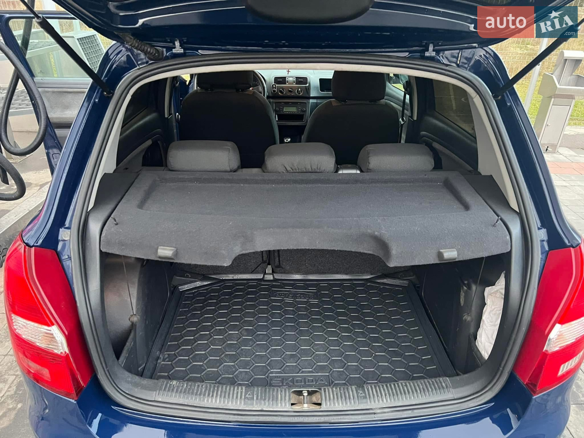 2011 Skoda Fabia - мініатюра 37