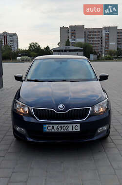 Хэтчбек Skoda Fabia 2016 в Черкассах