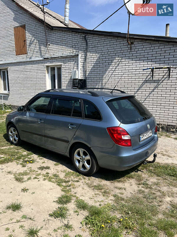Универсал Skoda Fabia 2010 в Житомире