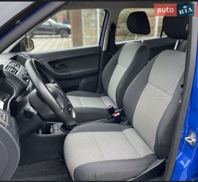 Хэтчбек Skoda Fabia 2009 в Львове
