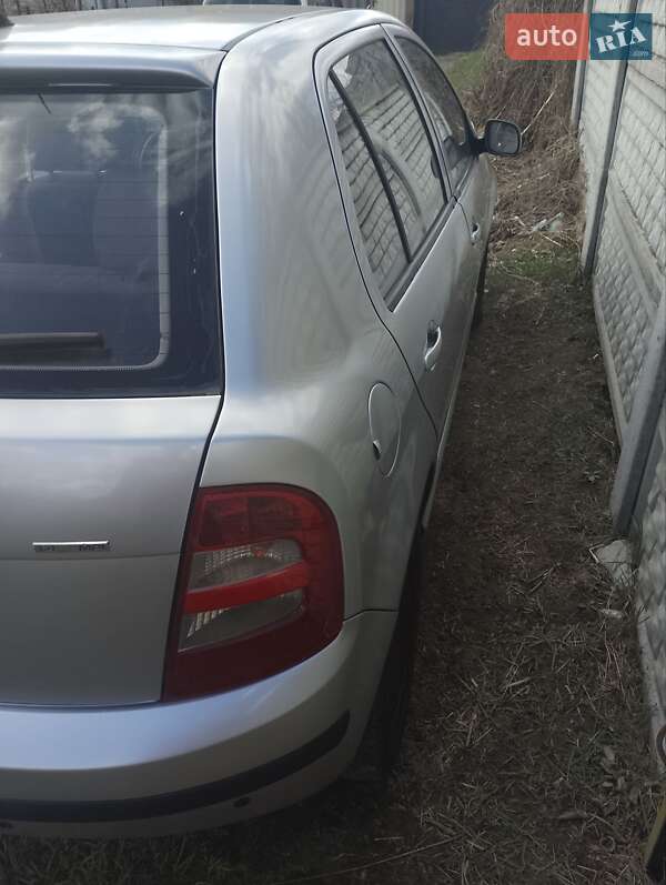 Хетчбек Skoda Fabia 2003 в Чернігові